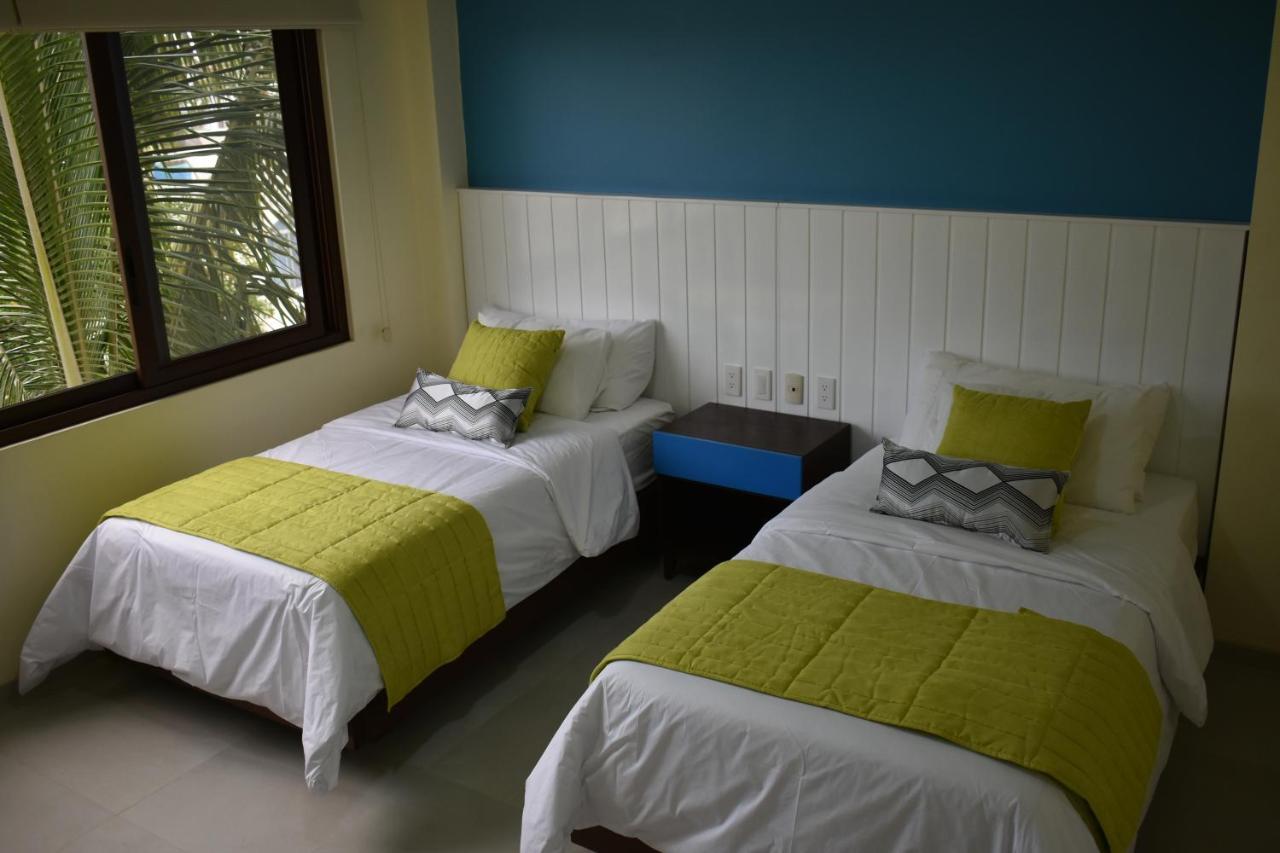 Hotel La Laguna Galapagos بْوُرتو فيلاميل المظهر الخارجي الصورة