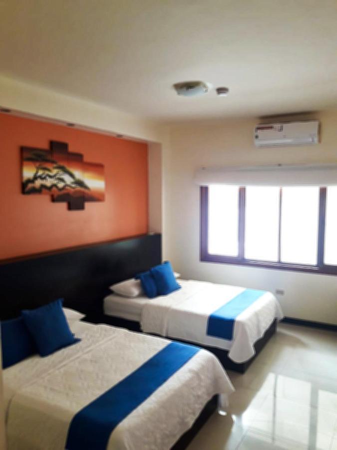 Hotel La Laguna Galapagos بْوُرتو فيلاميل المظهر الخارجي الصورة