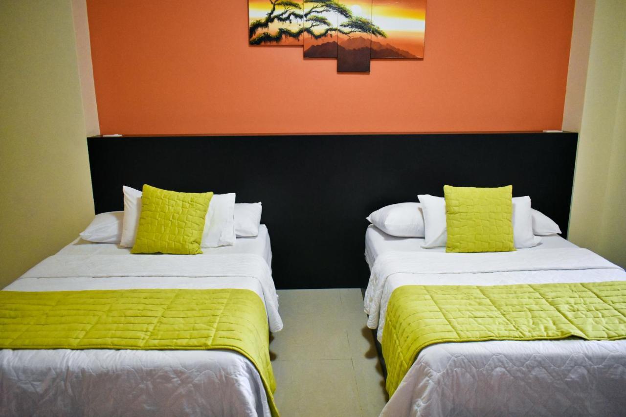 Hotel La Laguna Galapagos بْوُرتو فيلاميل المظهر الخارجي الصورة