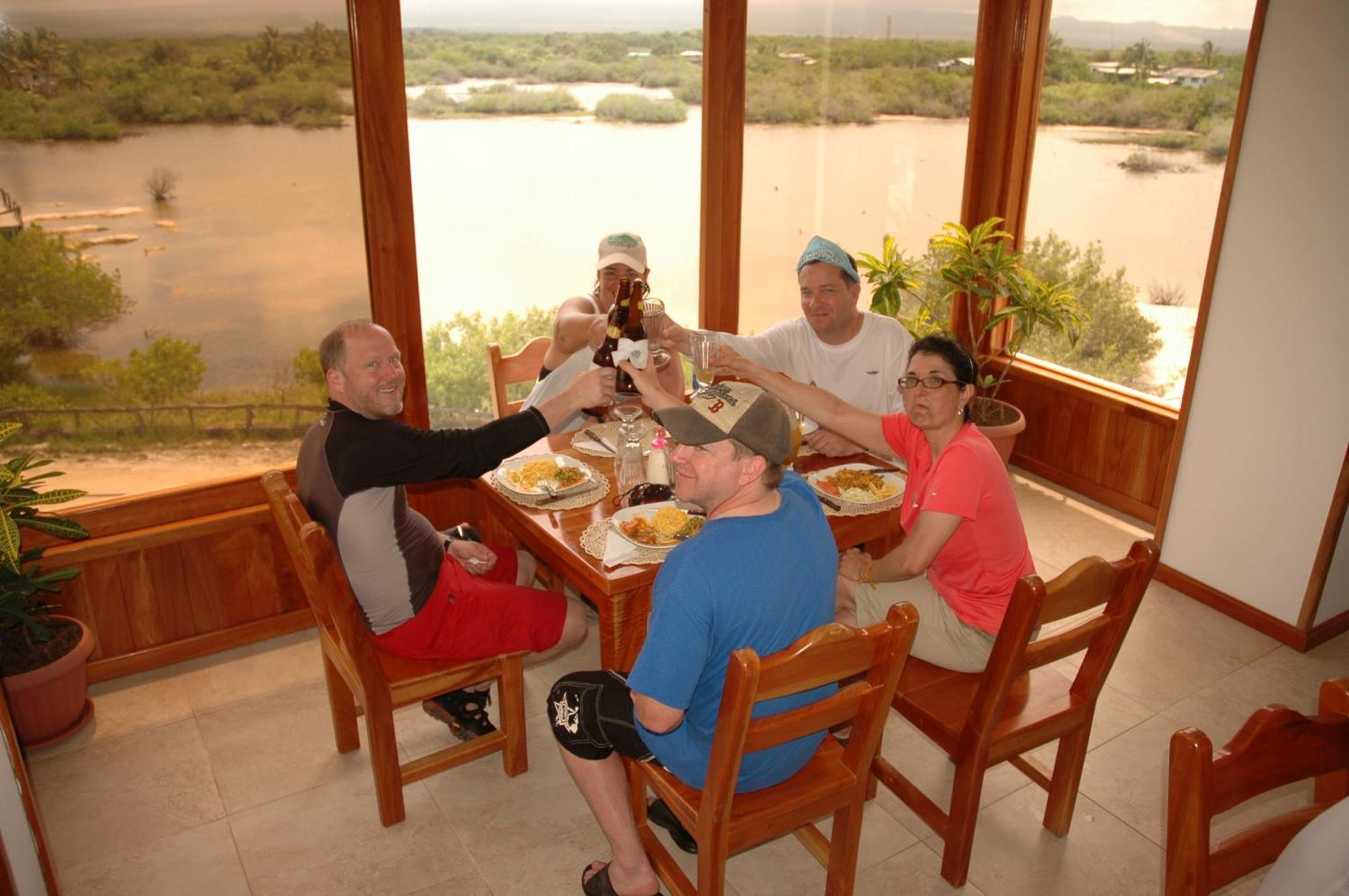 Hotel La Laguna Galapagos بْوُرتو فيلاميل المظهر الخارجي الصورة