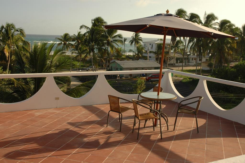 Hotel La Laguna Galapagos بْوُرتو فيلاميل المظهر الخارجي الصورة