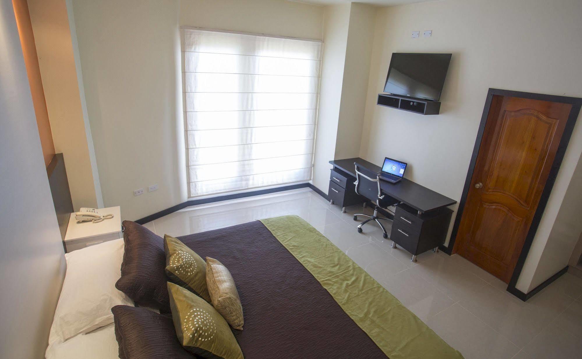 Hotel La Laguna Galapagos بْوُرتو فيلاميل المظهر الخارجي الصورة