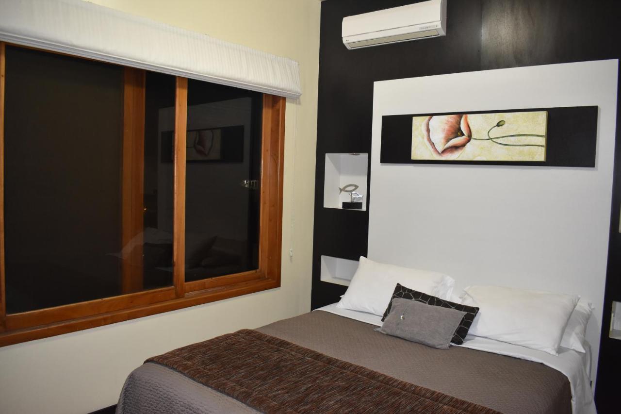 Hotel La Laguna Galapagos بْوُرتو فيلاميل المظهر الخارجي الصورة