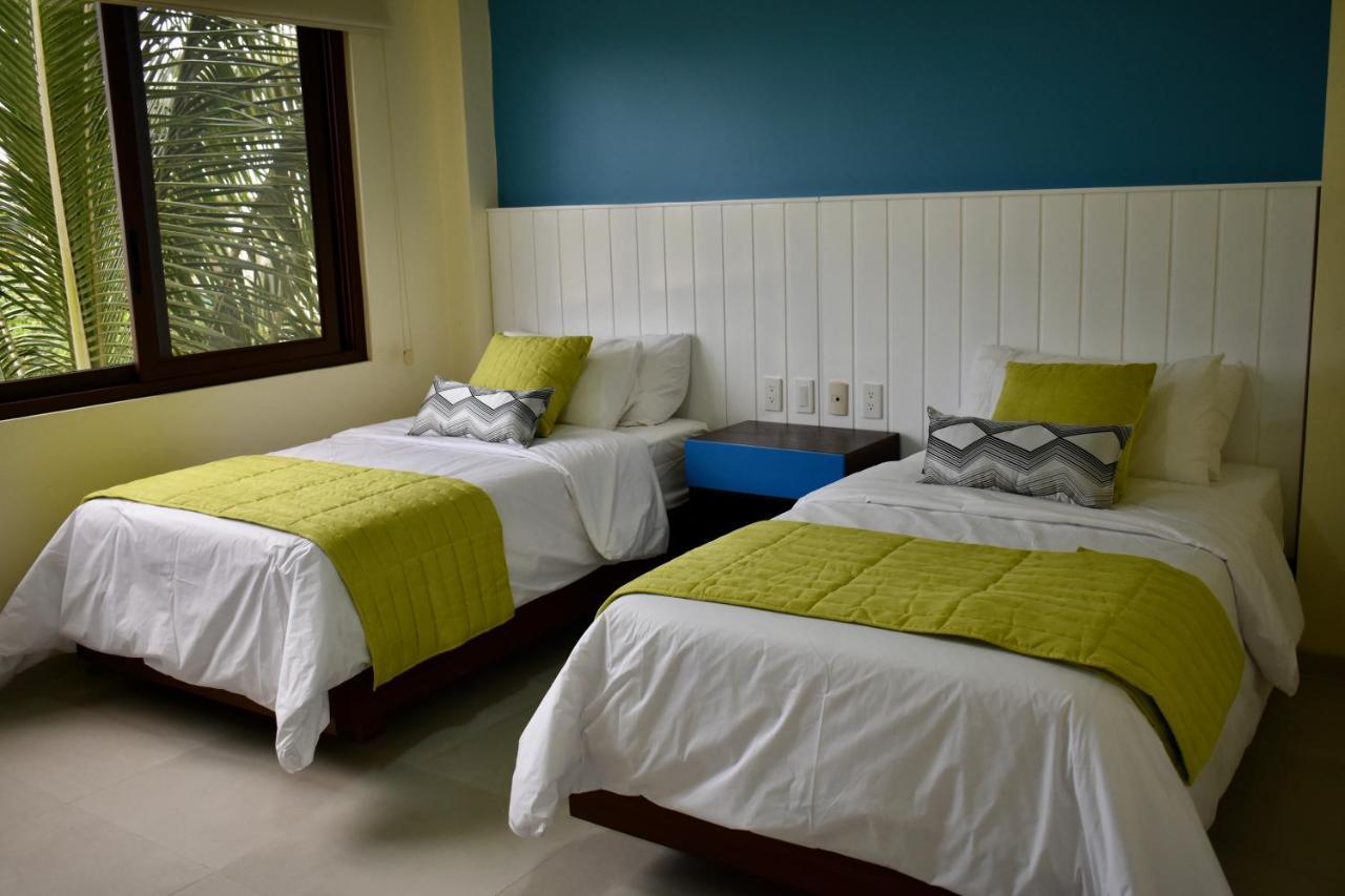 Hotel La Laguna Galapagos بْوُرتو فيلاميل المظهر الخارجي الصورة